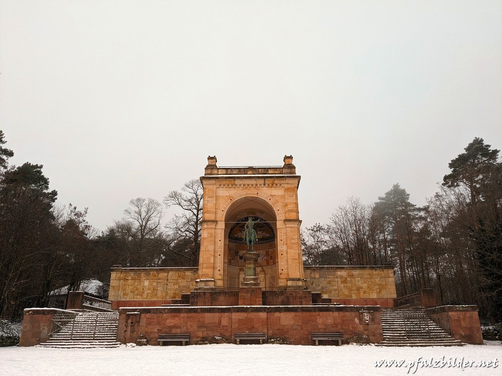 Friedensdenkmal~001