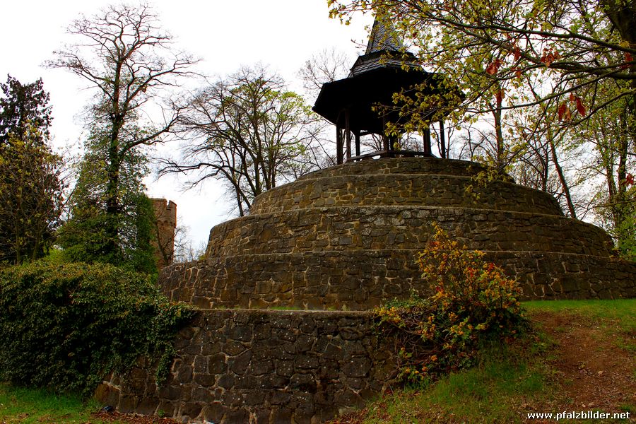 Schneckenturm Schillerhain~001