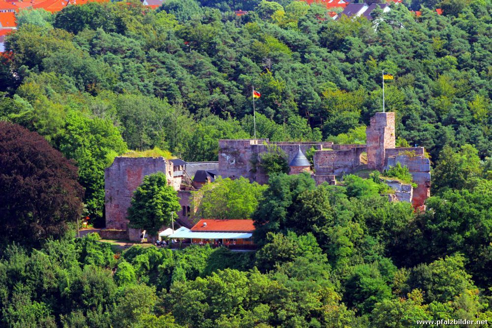 Burg Nanstein Landstuhl~001