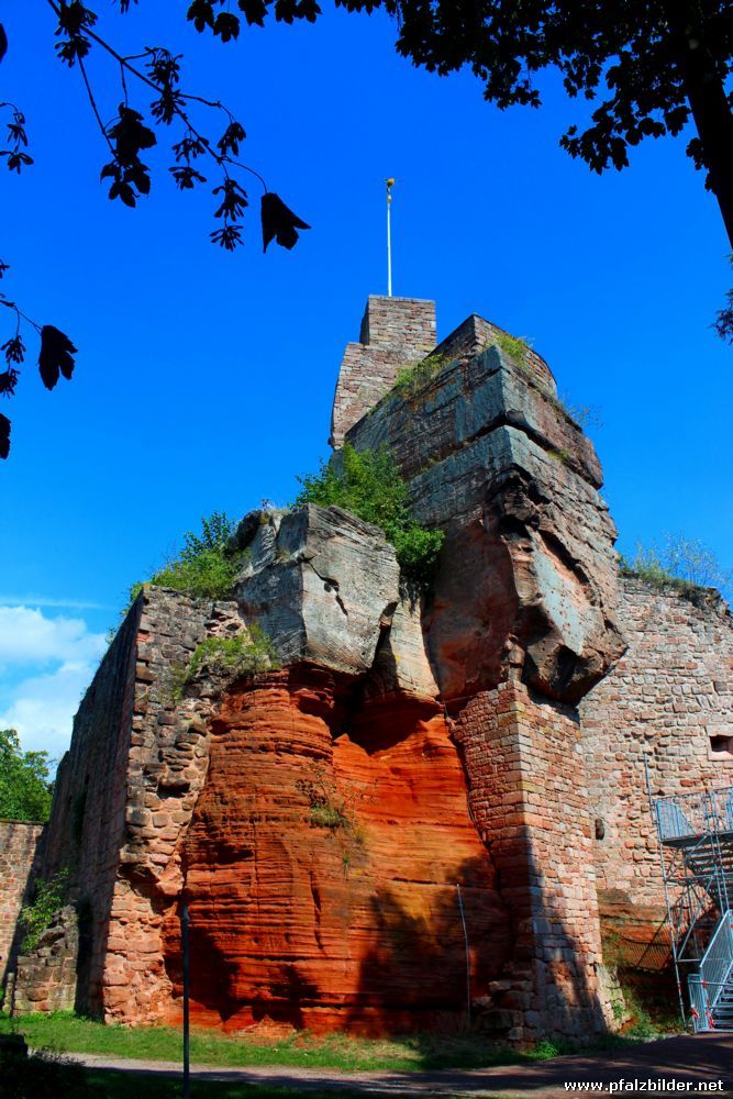 Burg Nanstein Landstuhl~003