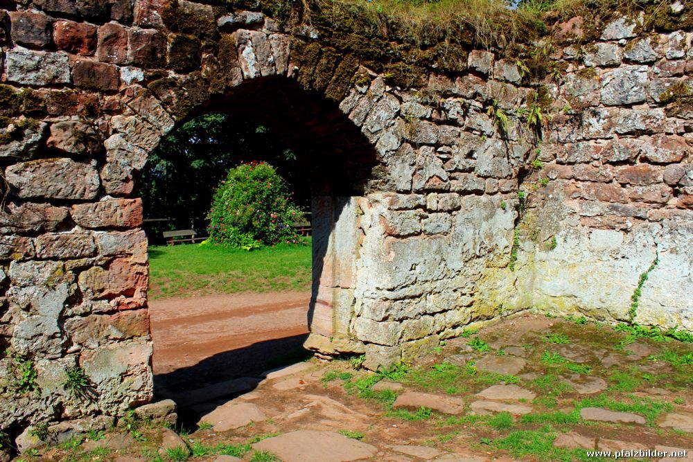 Burg Nanstein Landstuhl~005