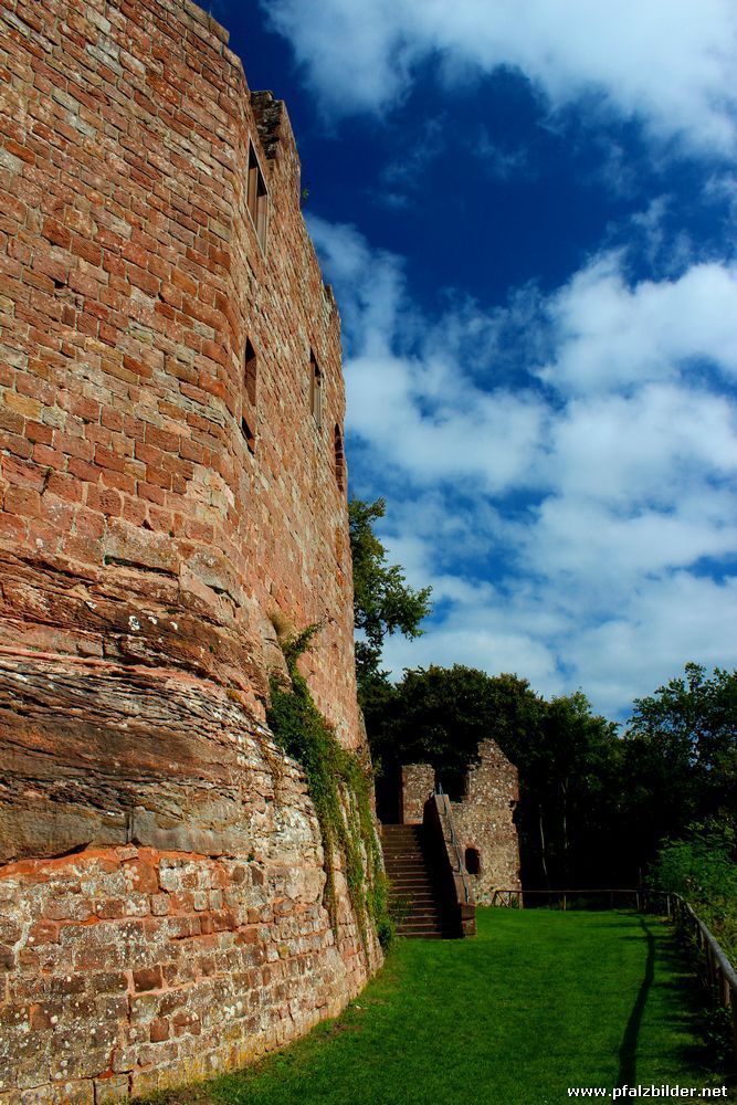 Burg Hohenecken~004