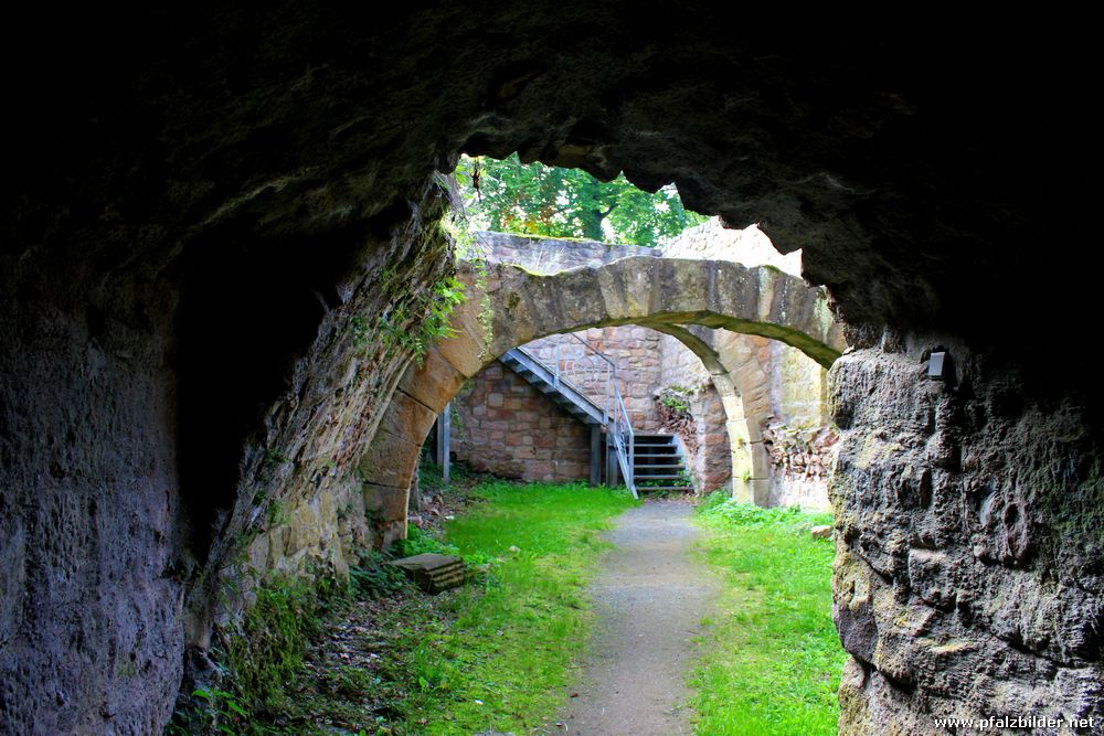 Burg Falkenstein~002